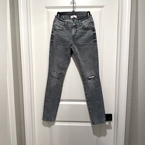 Cabi-High Skinny. Size 2. Vapor wash-Gray